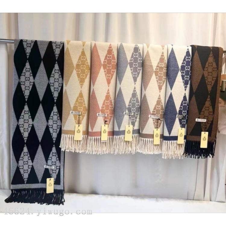 New in-stock cross-border scarves wholesale e-commerce live streaming supply chain core-spun yarn jacquard flying bird Application Scenario
