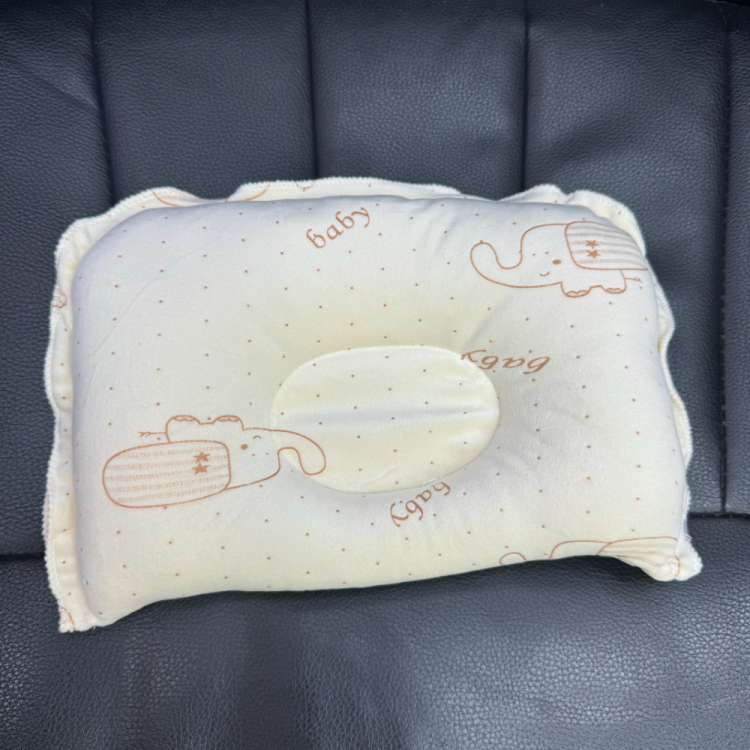 Factory direct sales of newborn baby pillows, bear shaping pillows, cartoon side-flipping pillows/baby pillows shaping and turning Specification image