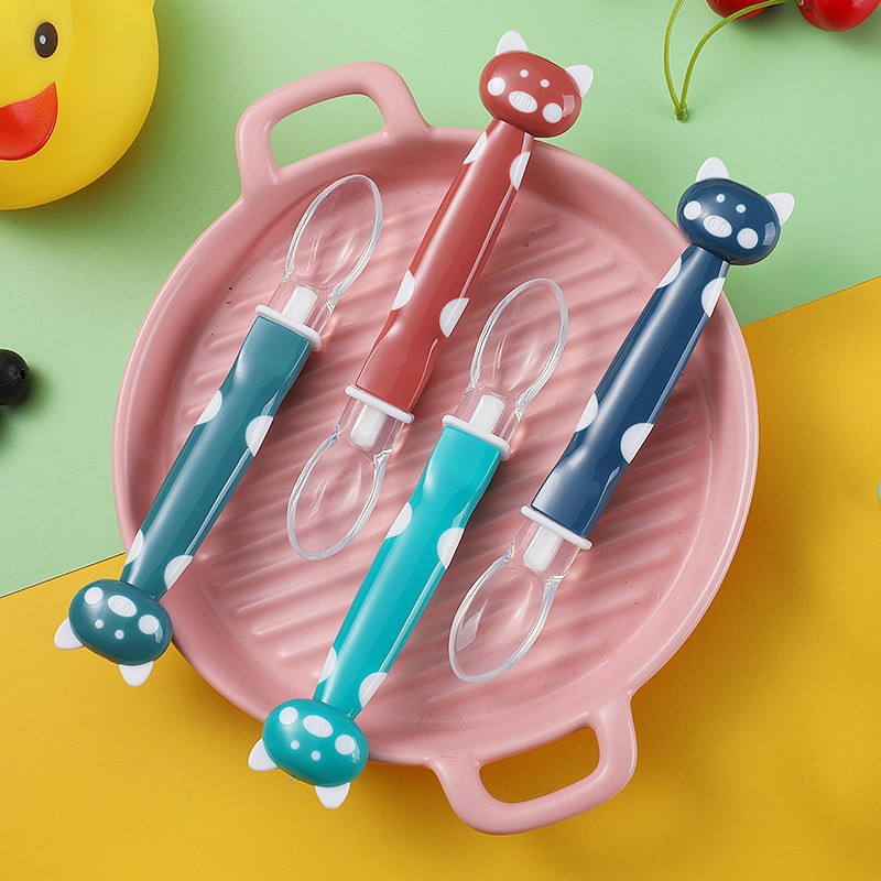 English card-mounted baby silicone spoon, baby feeding utensils, soft-tipped spoon, cartoon complementary food spoon, spoon, soup spoon Specification image