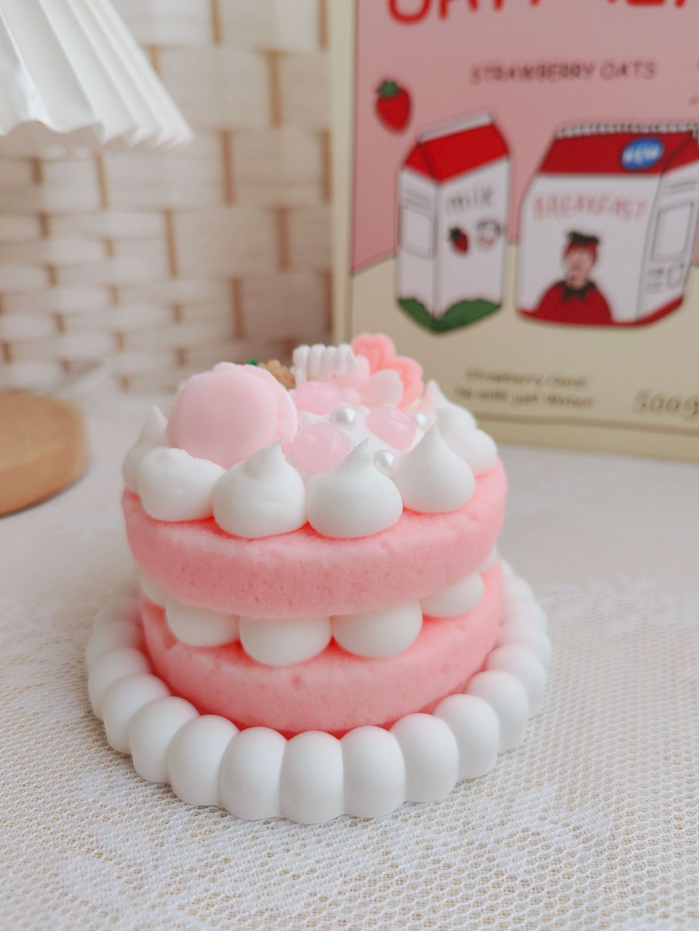 Red velvet cake, chocolate naked cake, scented candles, bedroom ornaments, birthday gifts for best friends, souvenirs, cross-border Item Picture