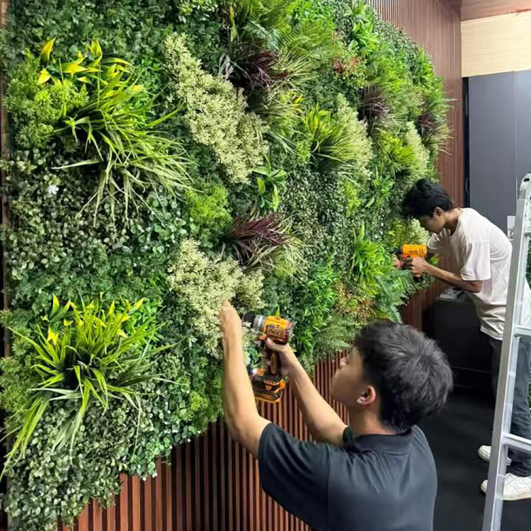 Artificial green plant walls for foreign trade, artificial plant landscaping gardens, outdoor decorative backgrounds, green walls, lawns, and plant walls Specification drawing