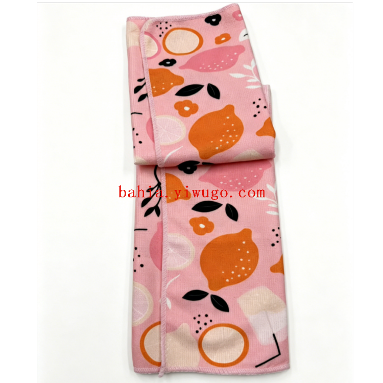 Summer cool fruit-printed small square towel, absorbent, breathable and multi-purpose cleaning towel Application Scenario