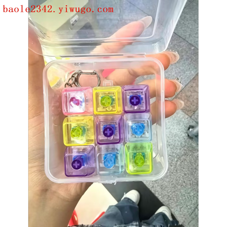 أربعة، تسعة، الكرتون 4 Item Picture