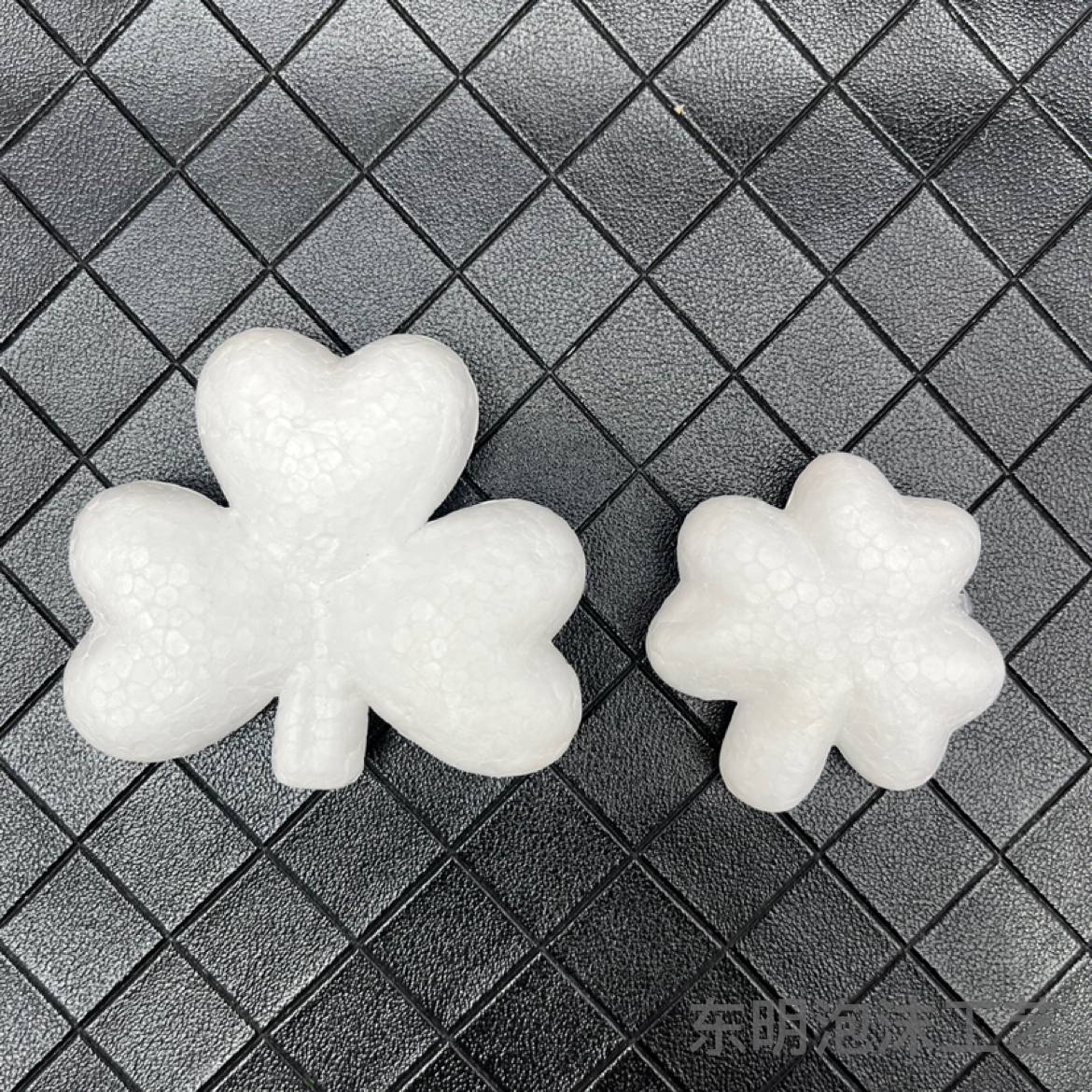 Foam ball, clover, Polystyrene leaf clover 8, DIY toy, painted hair band, decorative accessories Application Scenario