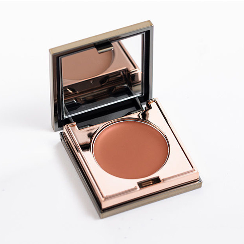 The moisturizing cream blush is light and has a pinkish formula, making it suitable for daily makeup that naturally glows Specification image