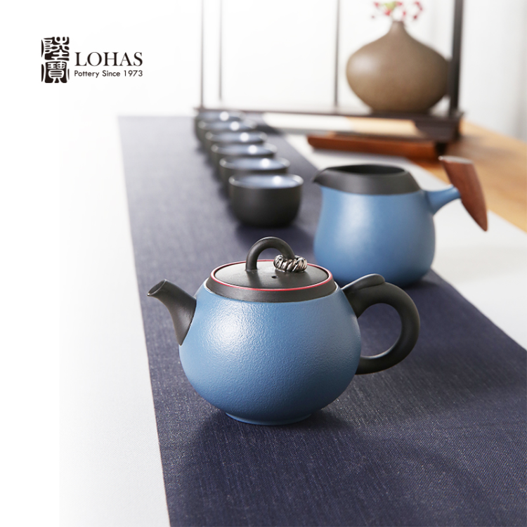 Lu Bao Pure Handcrafted fashionable and creative Pottery Golden Wedding Ring Tea Set Ceramic Tea Set Gift Set Application Scenario