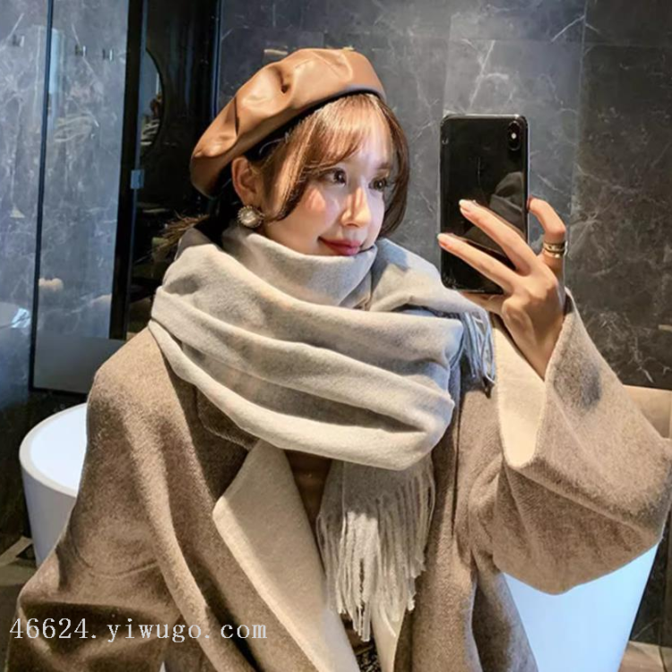 Wholesale of cross-border scarves in stock, e-commerce live streaming, supply chain, 96 wool series double-line wool grid Application Scenario