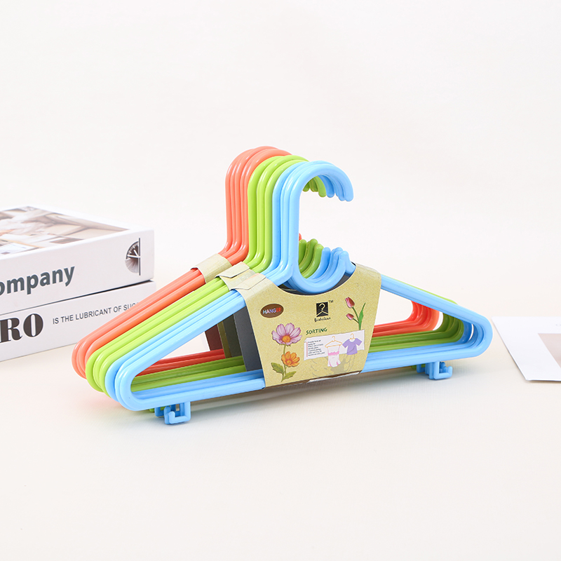 厂家直销批发供应干湿两用多功能防滑塑料衣架 服装店家用衣架