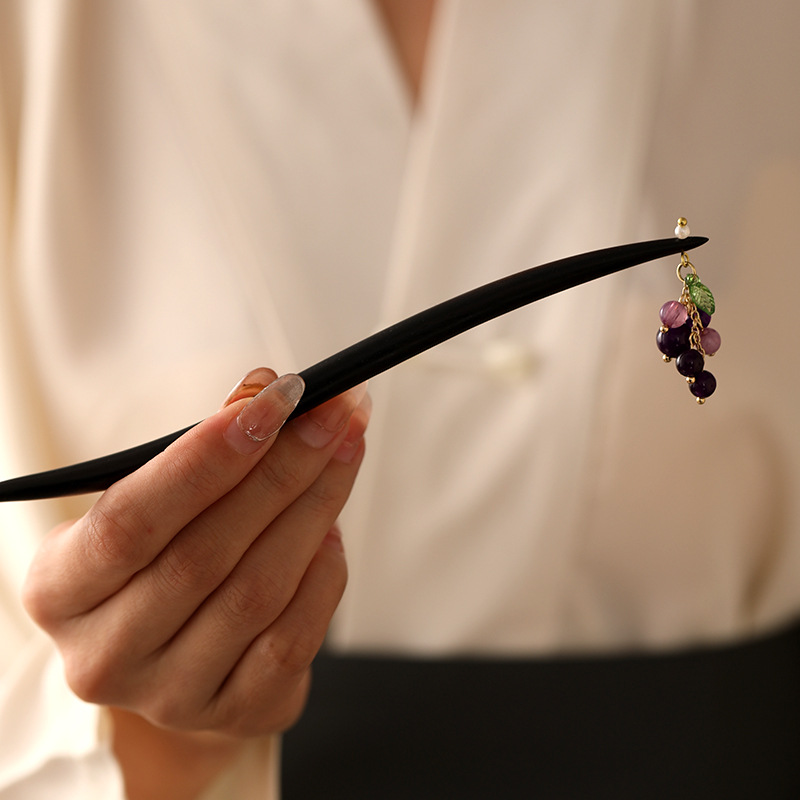Niche design grape ebony hairpins, new Chinese-style horse face group accessory plate hairpins, ancient-style Hanfu headwear hairpins Item Picture