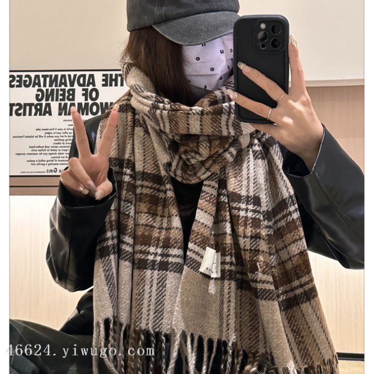 2024新款围巾女秋冬季复古美拉德风加厚保暖披肩韩系百搭格子围脖