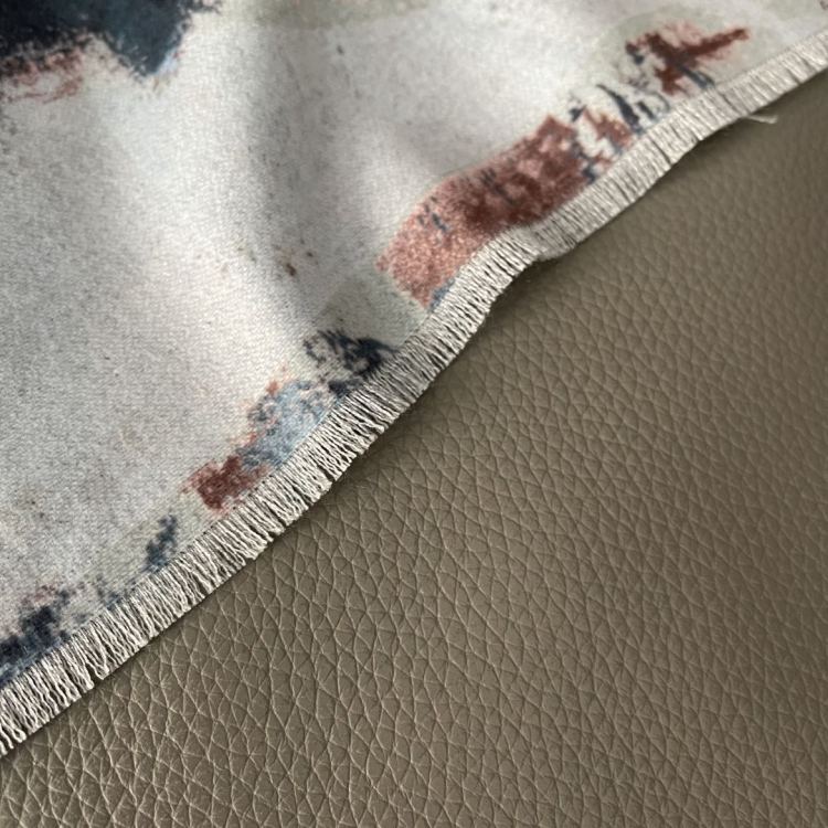 European and American printed faux cashmere shawls and warm cloaks, thickened ink-wash printed shawls and scarves in stock for warmth Item Picture