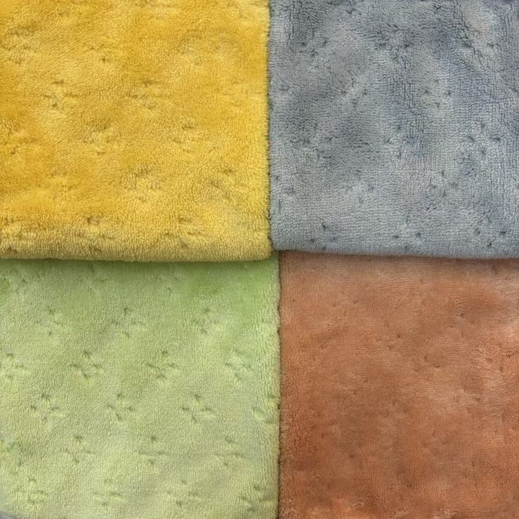 Coral velvet face towels, living room and bedroom cleaning towels, kitchen rags are soft, comfortable, absorbent and do not shed fibers Specification image