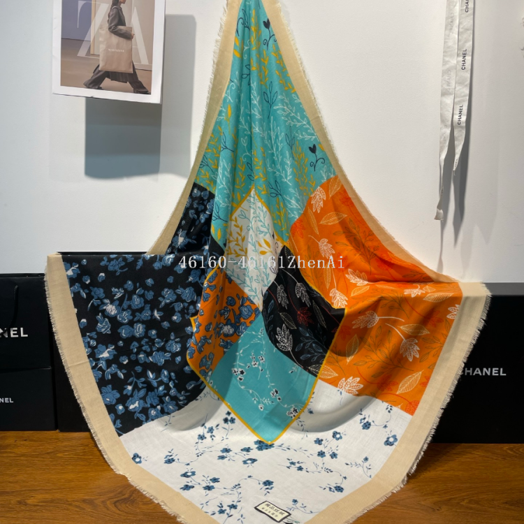 New cross-border export cash on delivery fashionable classic velvet printed square scarves, e-commerce live-streaming scarf wholesale supply chain details Picture