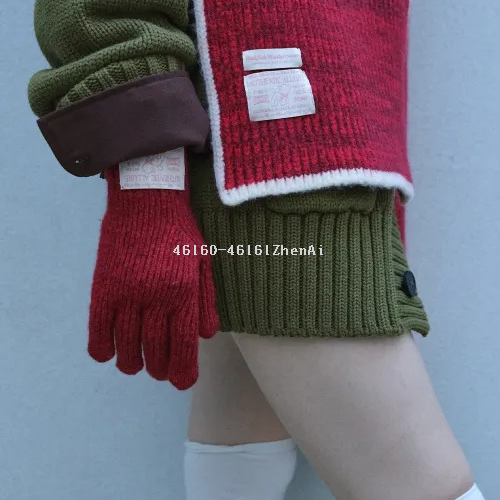 The new in-stock cross-border wholesale e-commerce live stream for Korean customers features an inlaid pattern overall scarf that is very simple