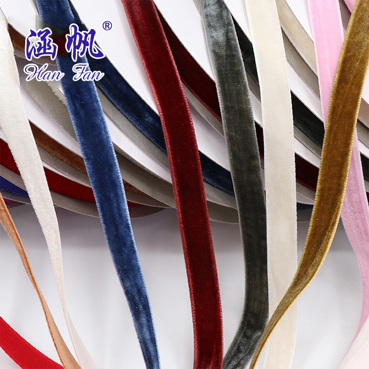 The velvet decorative tape is soft and delicate, with a touch and multiple colors to choose from. It is made of home handcrafted materials and is 50 meters long