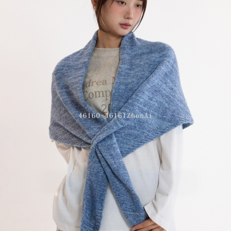 Wholesale of new cross-border export scarves, e-commerce live streaming, flower-patterned triangular shawl supply chain Application Scenario
