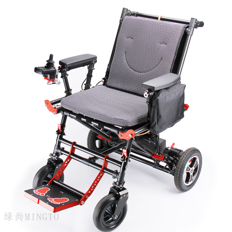 电动车/电动自行车/轮椅/自行车助力器/电动车老人白底实物图