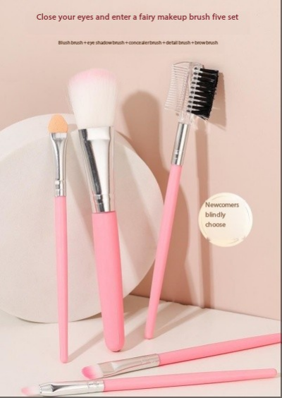 5-piece pink handle facial makeup brush set, smooth, soft and powerful grip powder, suitable for eye shadow and foundation Application Scenario