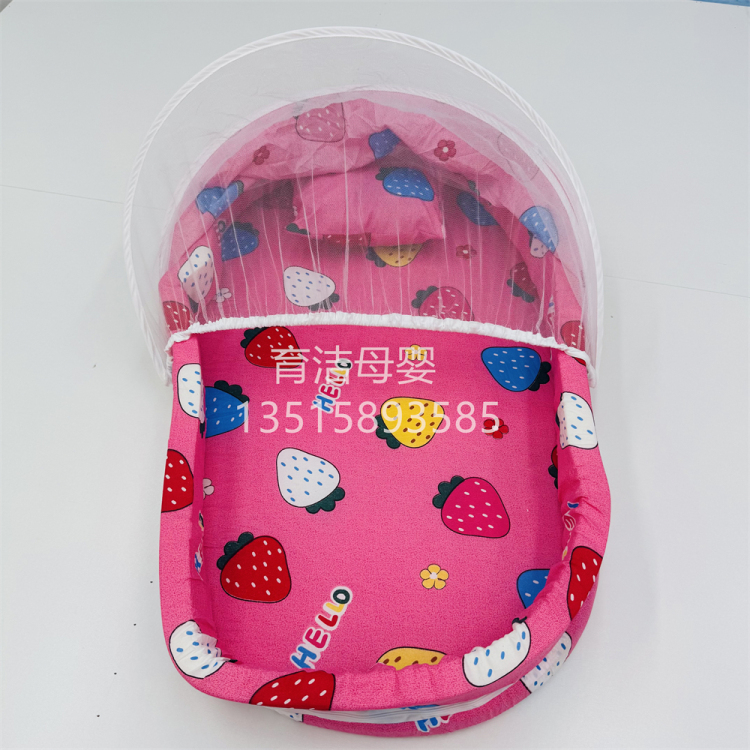 婴儿推车实物图