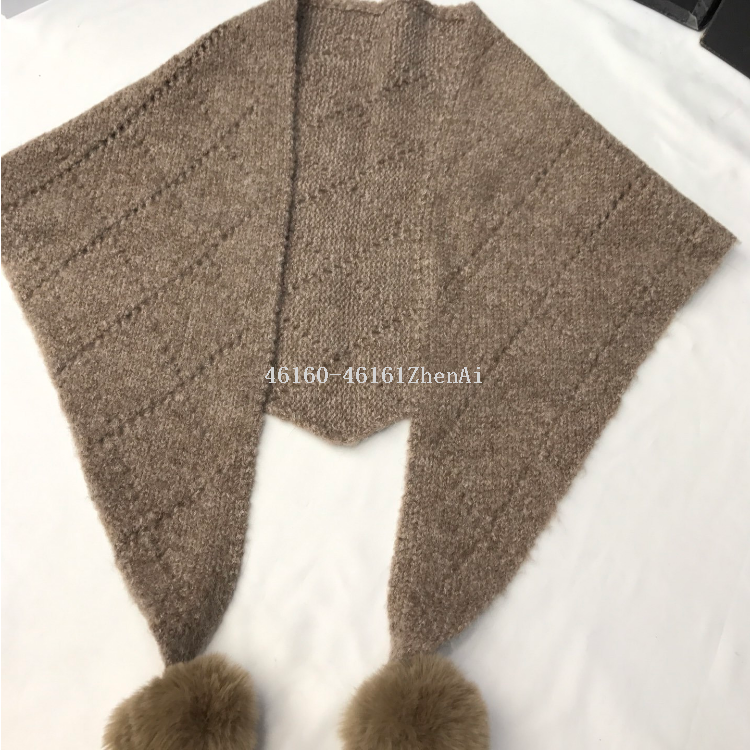New cross-border wholesale e-commerce live streaming, available button hanging balls, triangular towels, pom-poms, detachable, supply chain Item Picture