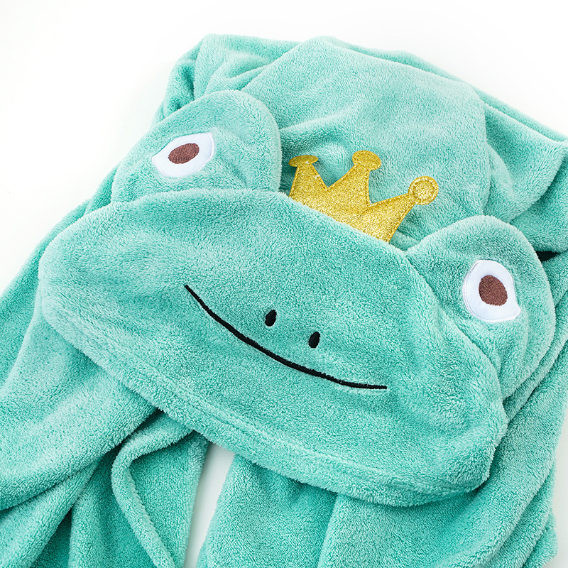 The best-selling coral fleece frog Prince home bathrobes and cute hooded capes on major cross-border e-commerce platforms details Picture