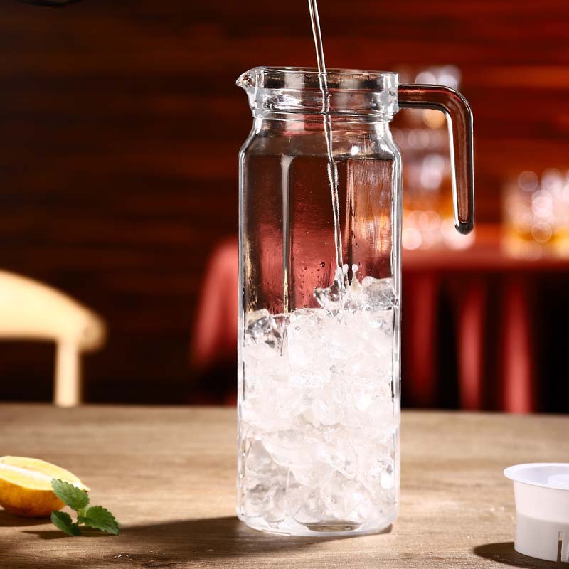 Heat-resistant glass cold water kettle, cooling water kettle, large-capacity duckbill kettle, brewing kettle, bar and restaurant juice striped kettle, tying kettle details Picture