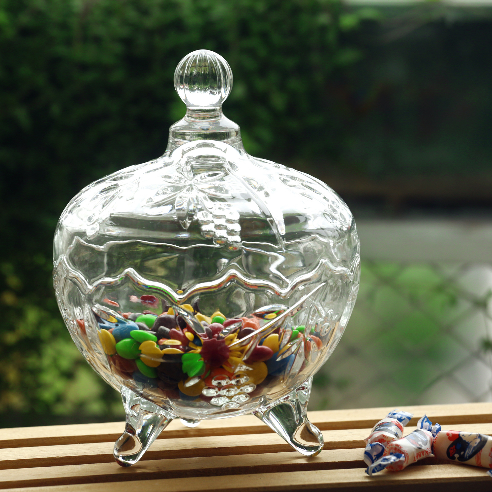 Factory direct sales of Qianli glass candy cups, candy jars and vats, large European style wholesale