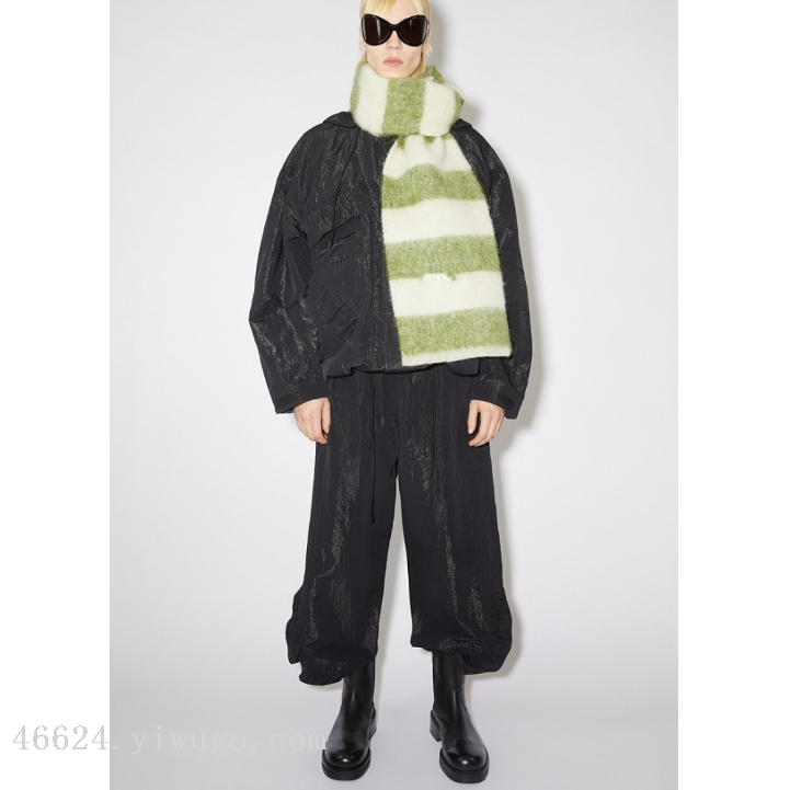 Wholesale of 88AC loose two-color horizontal long scarves for immediate export. E-commerce live streaming supply chain details Picture