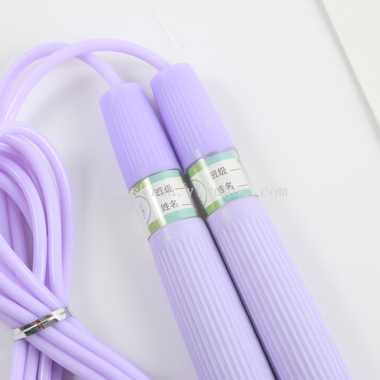 塑料跳绳 训练跳绳 厂家直销        白底实物图