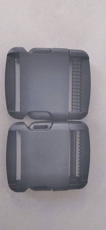 插扣/塑料链条/手工包锁扣/卡扣/腰带扣塑料细节图