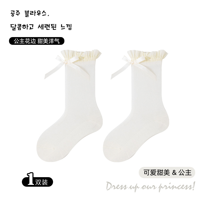 New sweet and cute lace lace-trimmed mid-calf socks with a bow design are in stock Item Picture