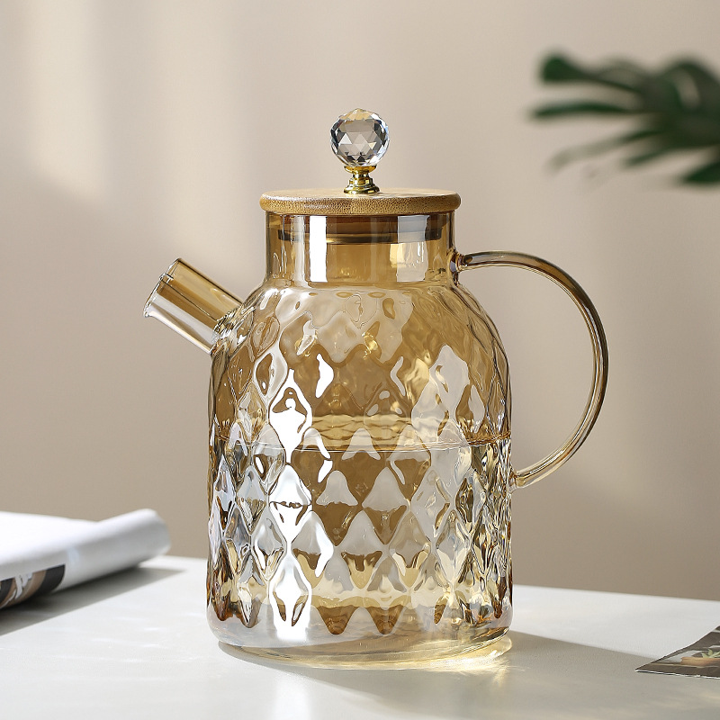 High borosilicate heat-resistant and cold-resistant water kettle, large-capacity cooling water kettle, household teapot, juice and beverage teapot, light luxury Lanling teapot Application Scenario