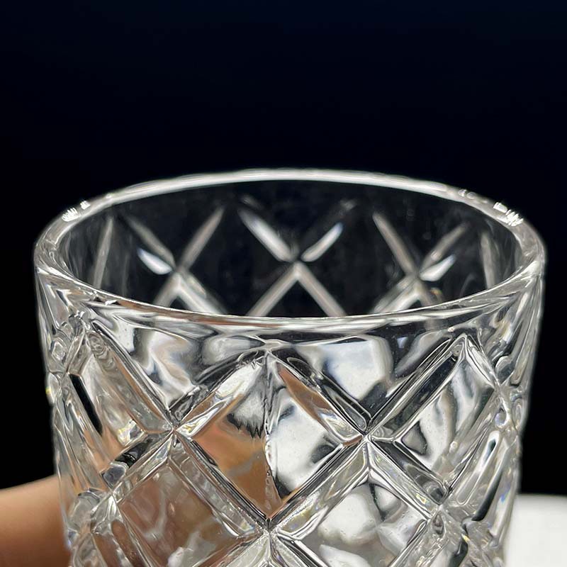 Carved white spirit cups, household glass cups, small Western-style wine cups, sets of cups, two bullet cups, one sip cup, spirits cups details Picture