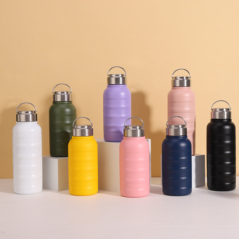 New 304 stainless steel insulated board large-capacity vacuum double-layer water cup, outdoor convenient car portable water bottle