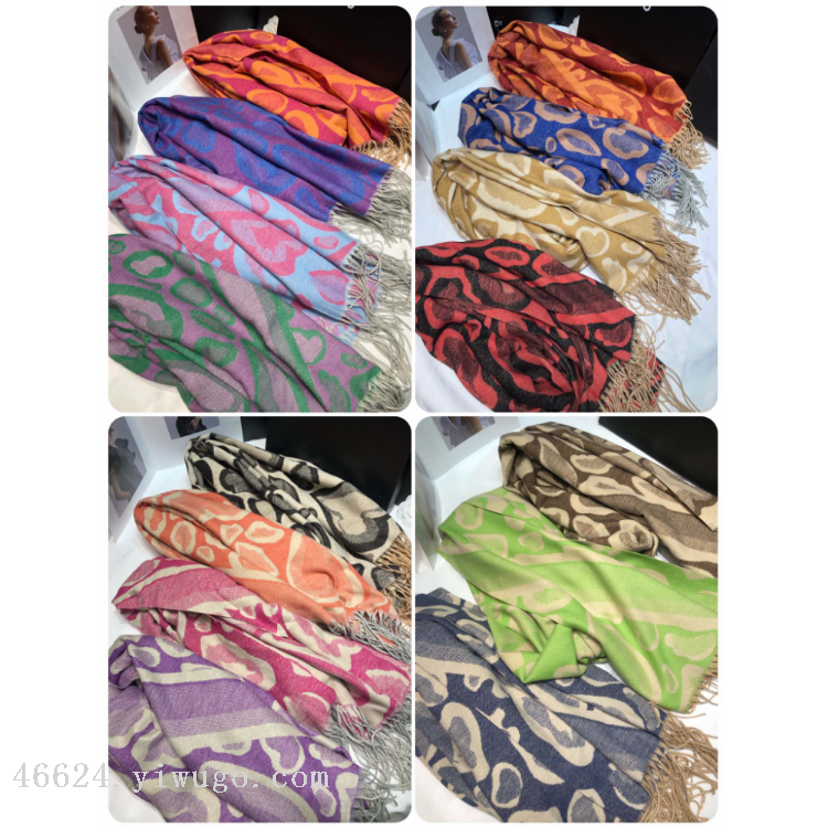 Cross-border scarf wholesale e-commerce live streaming supply chain new order style 65 jacquard series large leopard print Application Scenario