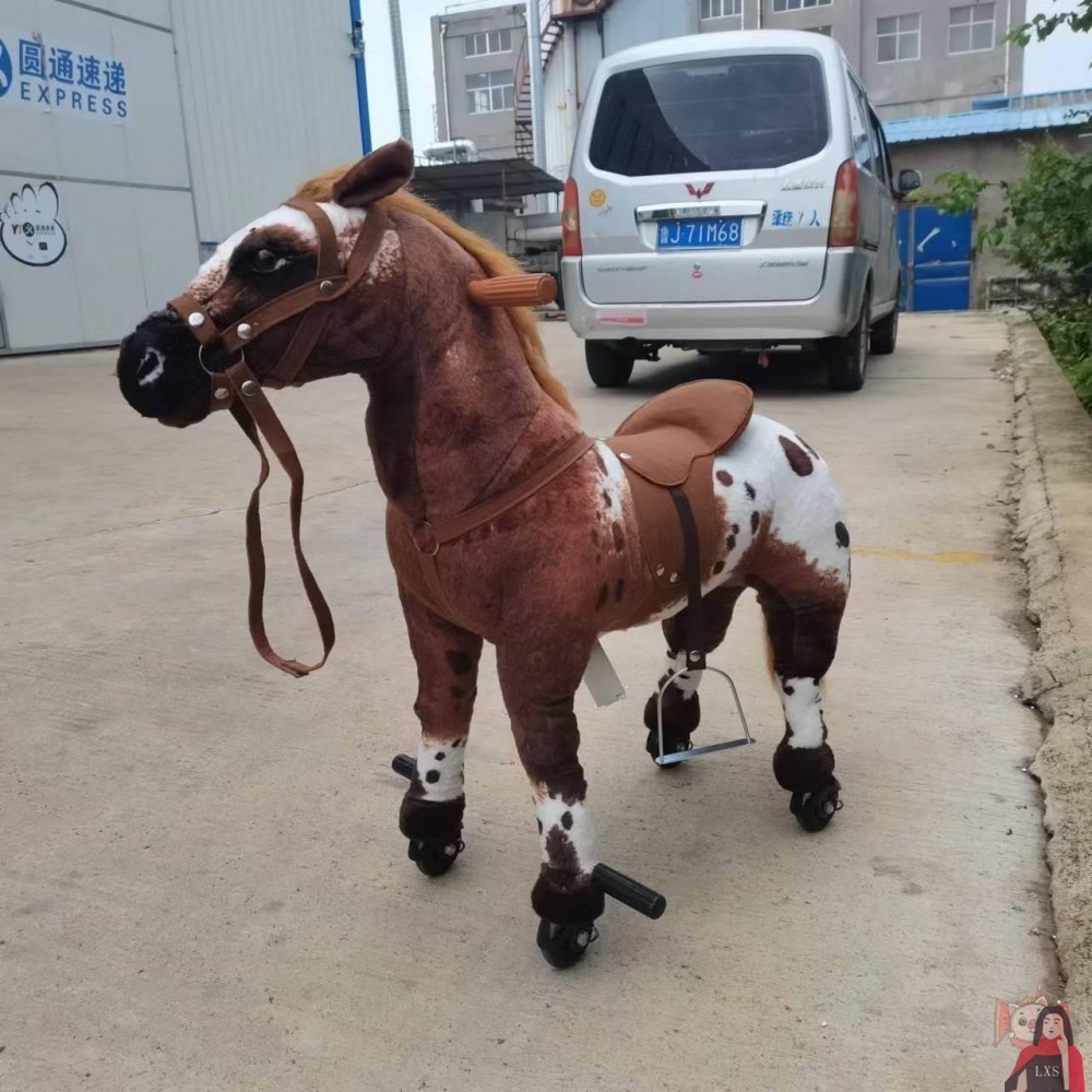 Horseback riding, jumping horse riding, Zhuge horse wheel jumping horse riding, large wooden horse riding, children's scenic area cycling Specification image