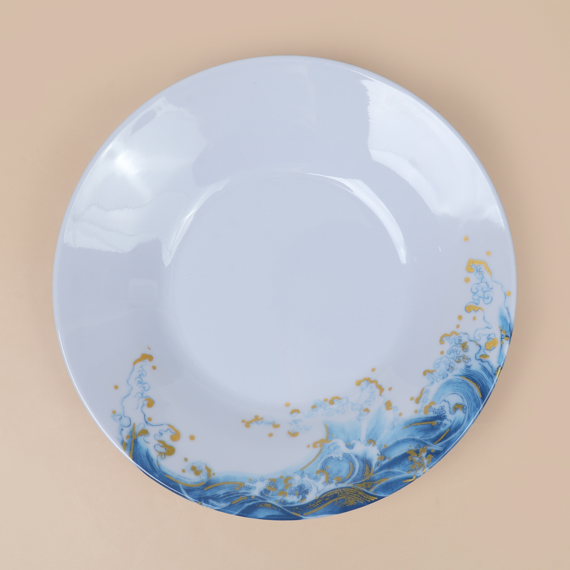 طبق السلانج المقلي في فندق Plash Hole في مطعم ميميمين البلاستيكي Item Picture