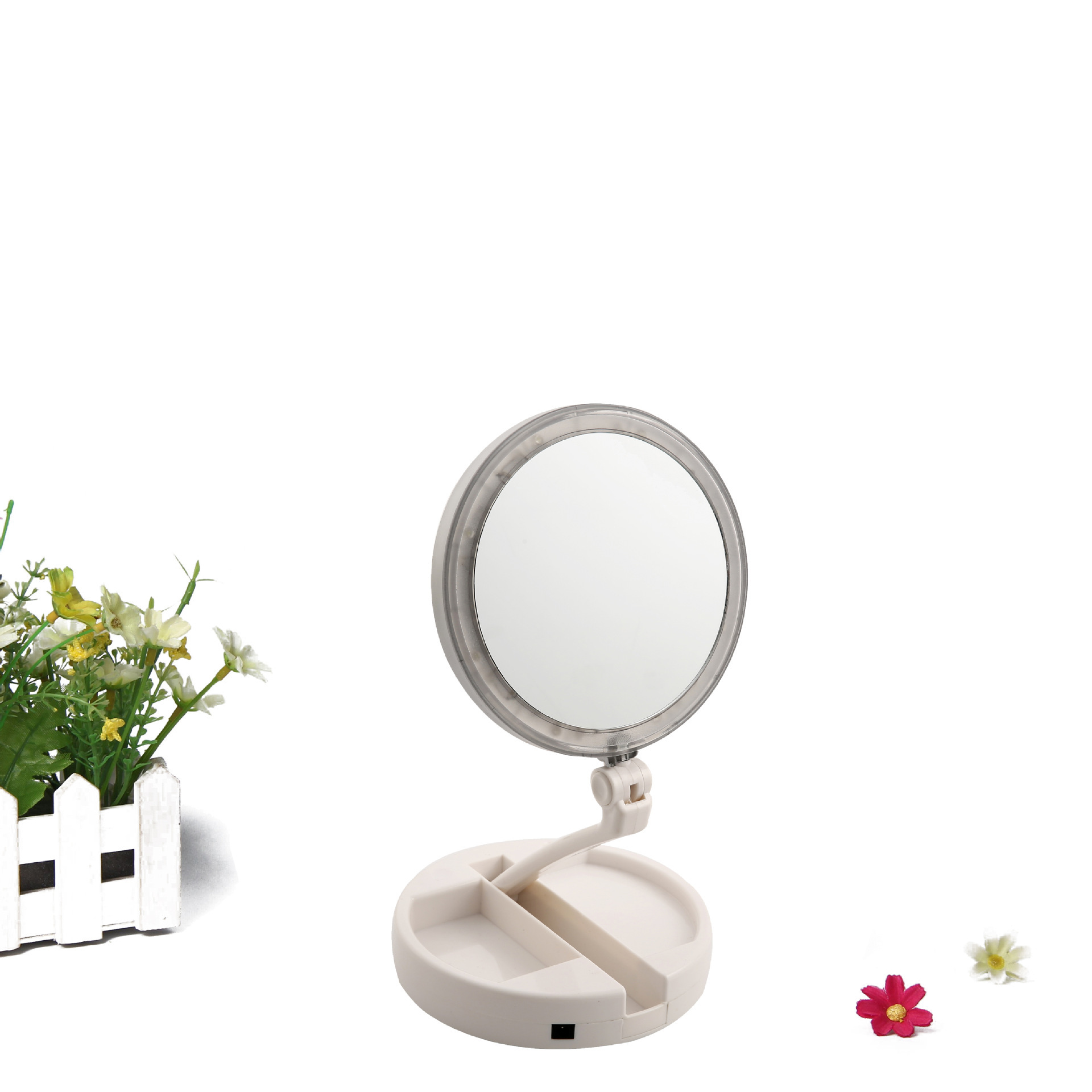 Folding LED with light beauty makeup mirror, large desktop double-sided makeup mirror, 10 magnifying glass Application Scenario