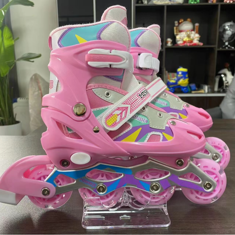 Factory direct sales of single-flash adjustable roller skates for both boys and girls, complete sets of adult roller skates in stock details Picture