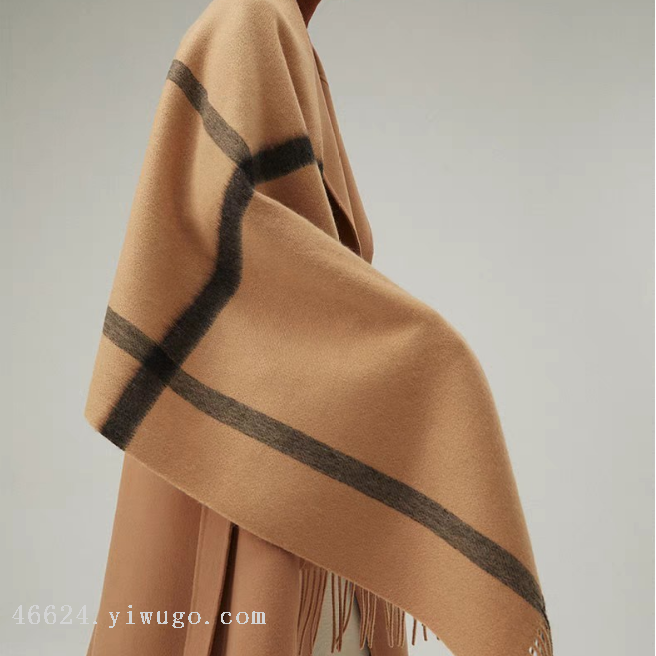 British classic checkered long scarves in stock, cross-border scarf wholesale, e-commerce live streaming supply chain Item Picture