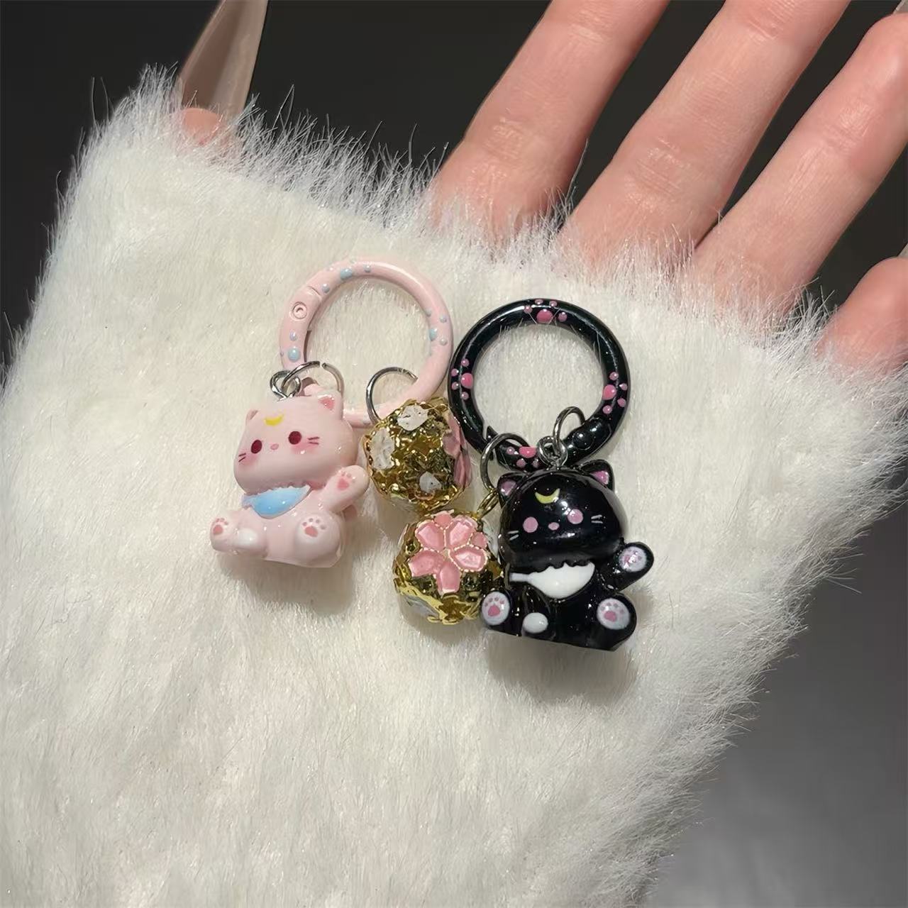 Cute cat pendants, dog chains, pet necklaces, nameplates, cross-border pet accessories details Picture