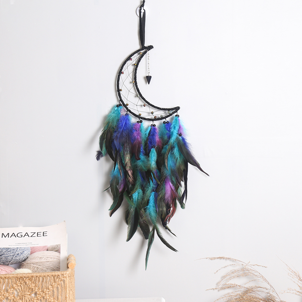 Factory direct sales of starry sky crescent pendants, home dreamcatcher, wall decorations, wall hangings, wall decorations, room wall decorations, dreamcatcher