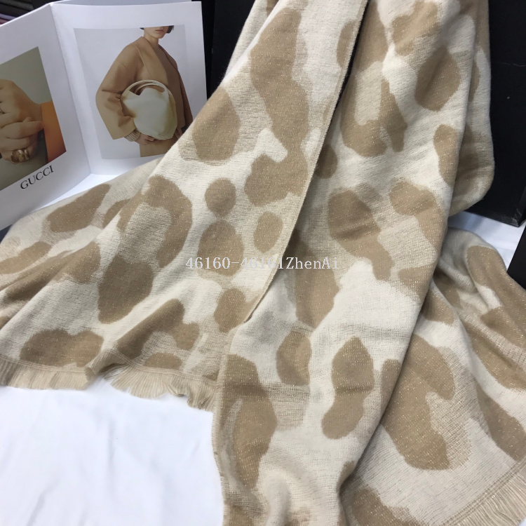 Nuevos modelos de pedidos bufanda transfronteriza al por mayor comercio electrónico en vivo pequeñas cantidades en stock jacquard de seda brillante patrón de leopardo suministro de la cadena de suministro Specification image
