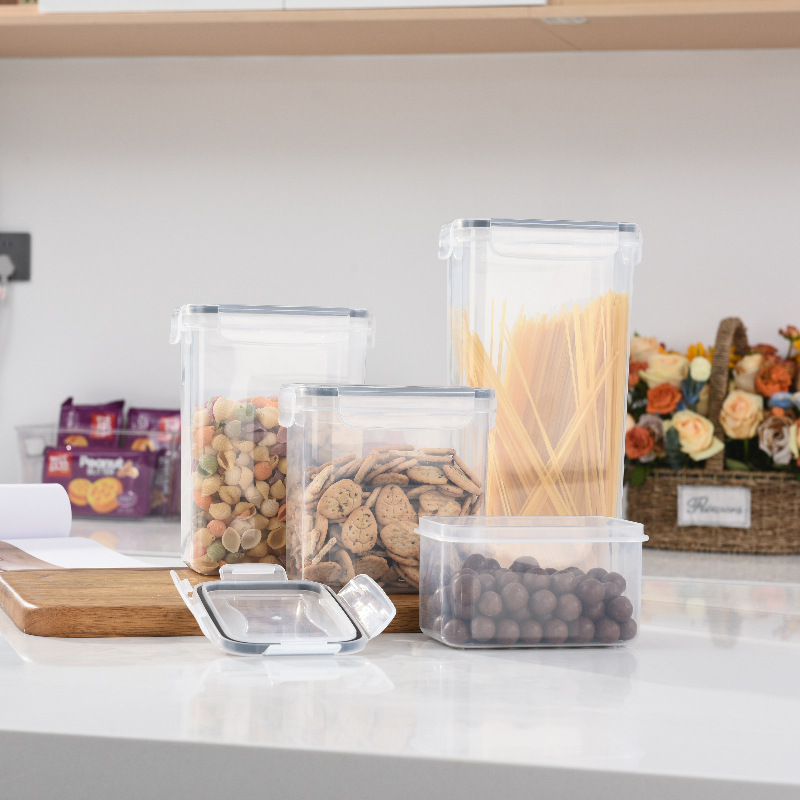 Food-grade PP moisture-proof and fresh-keeping plastic cans for grains and cereals, transparent kitchen snack storage cans with LIDS