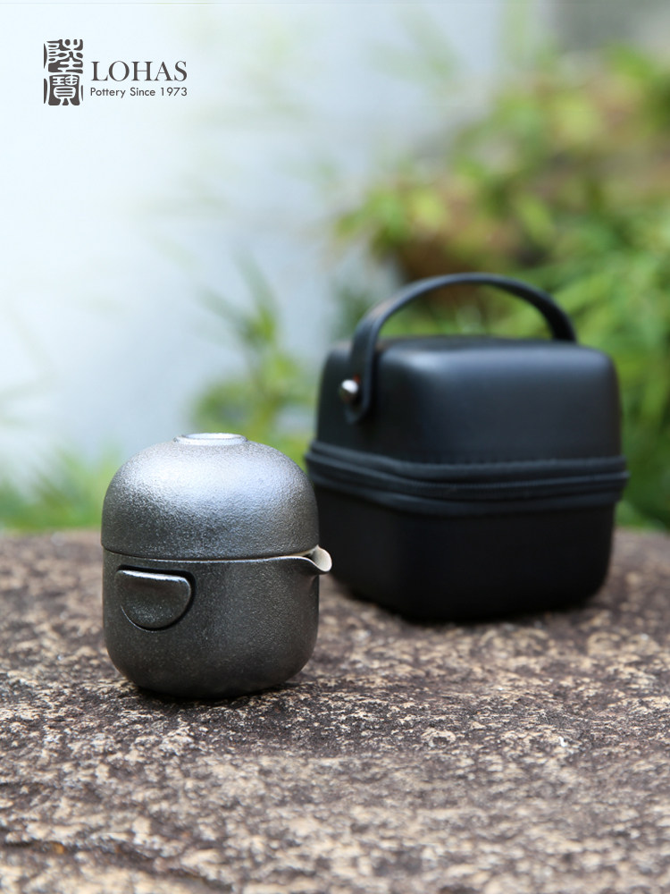 The Lubao flagship store has changed its mind to offer portable travel tea sets, including a pot, a cup, and a quick guest cup ceramic tea set Application Scenario