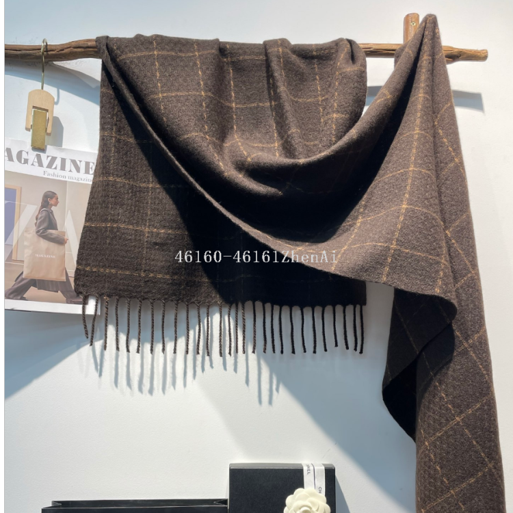 New in-stock wool simple checkered long scarves are available for cross-border export through e-commerce live streaming supply chain