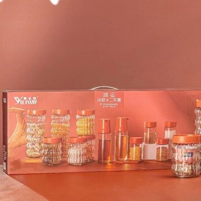 The company offers employee benefits to the 12-piece set of glass oil cans, storage cans and seasoning boxes of the "Good Luck Companion" storage tank Application Scenario