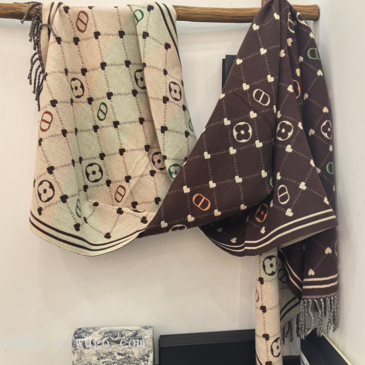 Cross-border scarf wholesale e-commerce live-streaming supply chain, 21 core yarn series of love Item Picture