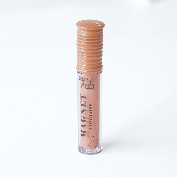 Beauty cosmetics: Long-lasting waterproof matte powder liquid cream, moisturizing cream, smooth lip gloss, lipstick Application Scenario