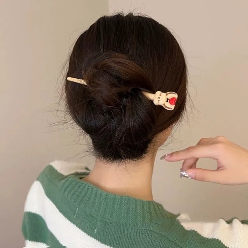 新中式新款发饰个性手工小众设计感生日礼物发钗可爱心小兔发簪